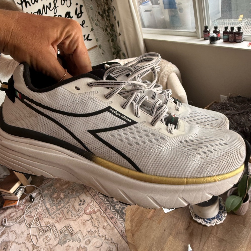 Diadora White and Black Running Sneakers with Gold Accent